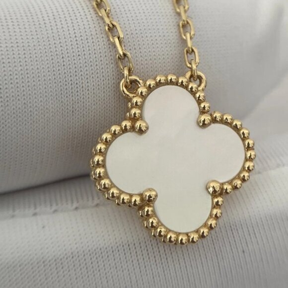 ✅Authentic Van Cleef & Arpels 18K Yellow Gold Necklace - Picture 7 of 11